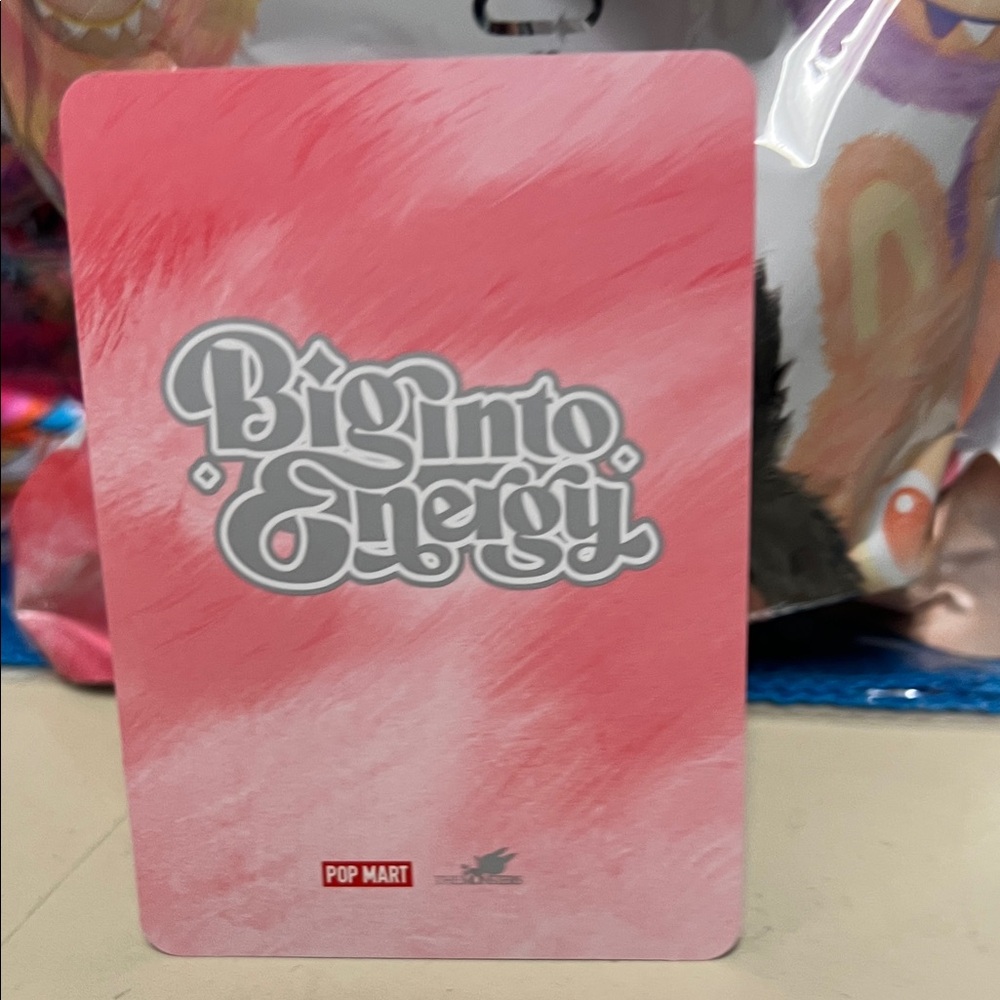 Pop Mart Big into Energy Love Figure - Picture 9 of 9